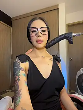 ValentinaBianchi online show from November 2025 08:11:02 PM