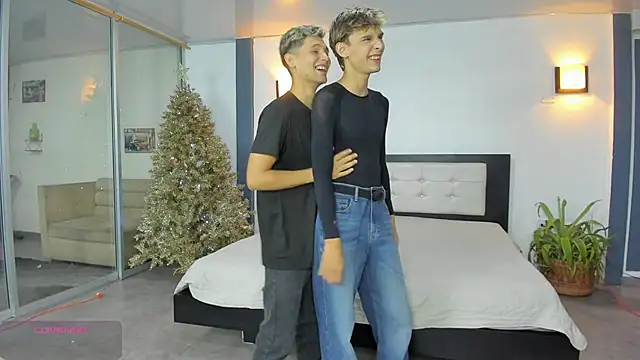 Bisexlifehot   online show from November 2025 11:09:01 PM