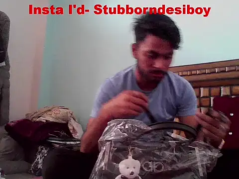 Snapshot of ursdreamperson chatting on March 2026 09:57:01 AM ursdreamperson online show from March 2026 09:57:01 AM