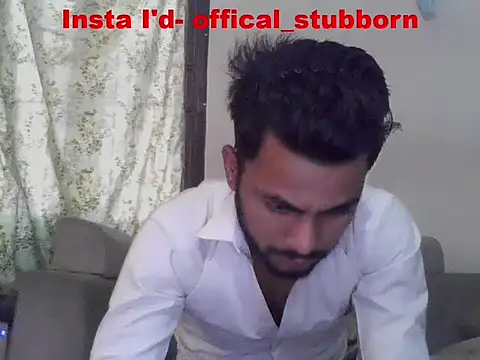 Snapshot of ursdreamperson chatting on April 2026 01:33:01 AM ursdreamperson online show from April 2026 01:33:01 AM