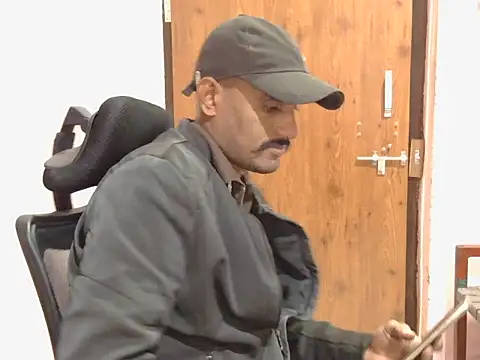 Snapshot of krishjaat43 chatting on December 2025 06:23:01 AM krishjaat43 online show from December 2025 06:23:01 AM