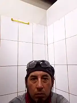 Lujor online show from February 2026 06:56:02 PM