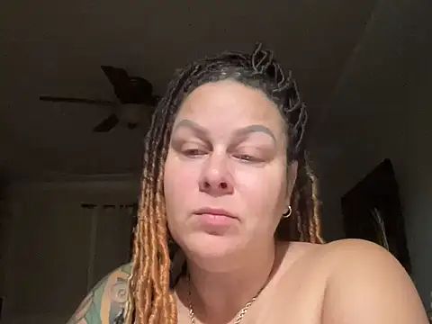 Snapshot of number1slut chatting on January 2026 12:43:01 PM number1slut online show from January 2026 12:43:01 PM