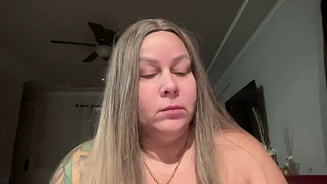 Snapshot of number1slut chatting on February 2026 12:32:02 PM number1slut online show from February 2026 12:32:02 PM