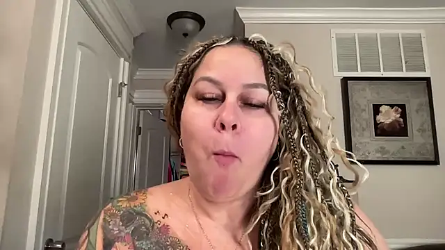 Snapshot of number1slut chatting on March 2026 05:38:01 PM number1slut online show from March 2026 05:38:01 PM