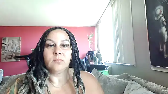 Snapshot of number1slut chatting on April 2026 03:25:02 PM number1slut online show from April 2026 03:25:02 PM