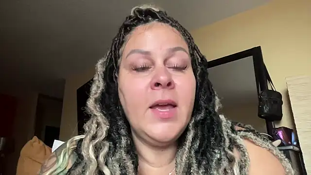 Snapshot of number1slut chatting on April 2026 01:05:02 PM number1slut online show from April 2026 01:05:02 PM