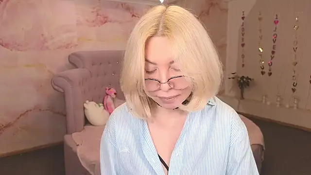 Wendy Waves online show from October 2025 11:11:01 AM