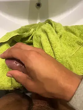 Snapshot of youyou933 chatting on November 2025 09:02:02 PM youyou933 online show from November 2025 09:02:02 PM