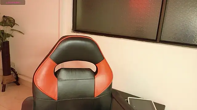 Hell Girll  online show from November 2025 03:56:02 AM