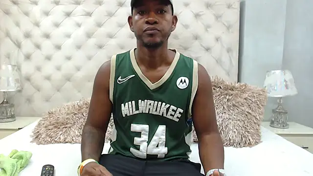 AndyCalifornia1 online show from September 2025 12:32:01 PM