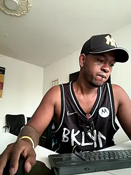 AndyCalifornia1 online show from October 2025 12:33:01 PM