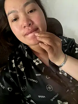 Nhung584 online show from November 2025 08:14:02 AM