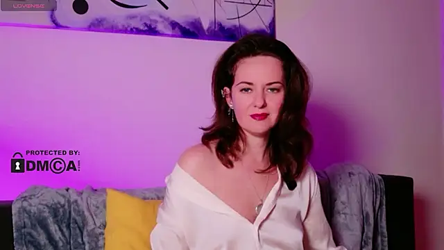 Witch in Silk online show from February 2026 07:23:02 PM