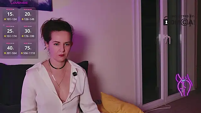 Snapshot of Witch_in_Silk chatting on April 2026 06:10:01 PM Witch in Silk online show from April 2026 06:10:01 PM