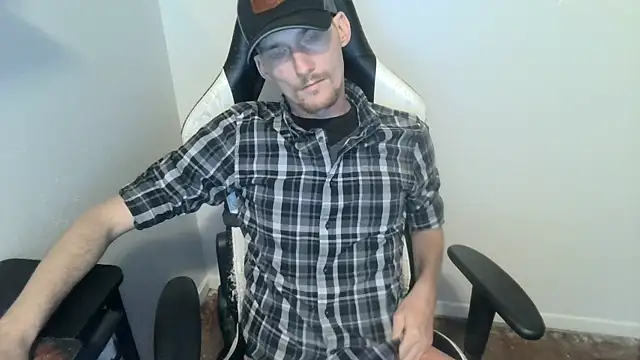 Snapshot of Partyguy92 chatting on April 2026 11:51:02 PM Partyguy92 online show from April 2026 11:51:02 PM