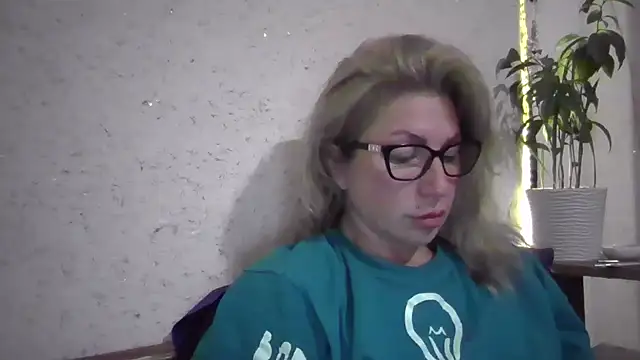 fox red lady7 online show from November 2025 05:42:01 PM