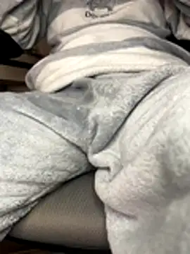 Snapshot of sonwmelt1 chatting on October 2025 04:24:01 AM sonwmelt1 online show from October 2025 04:24:01 AM