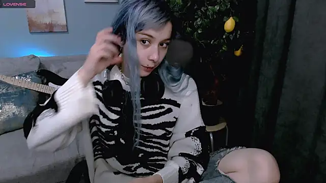 Snapshot of SophieAsh chatting on September 2025 06:28:02 AM SophieAsh online show from September 2025 06:28:02 AM