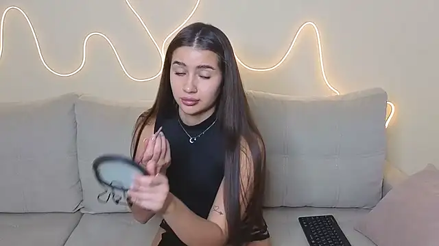 Snapshot of KathrynBrooks chatting on November 2025 02:23:01 PM KathrynBrooks online show from November 2025 02:23:01 PM