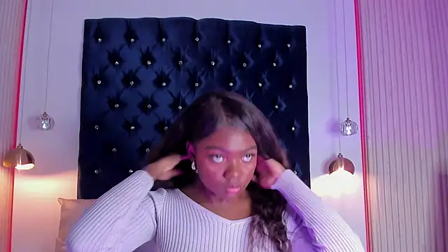 Snapshot of DahianaLopez_ chatting on March 2026 12:00:02 PM DahianaLopez online show from March 2026 12:00:02 PM