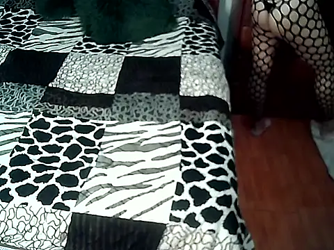 FallsForHerSmile online show from September 2025 03:23:02 PM