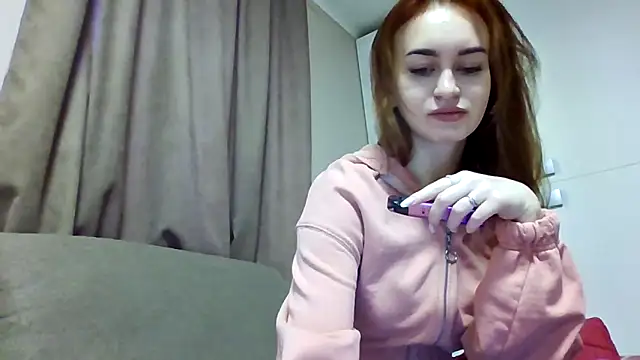 Snapshot of Requellia chatting on October 2025 12:25:02 PM Requellia online show from October 2025 12:25:02 PM