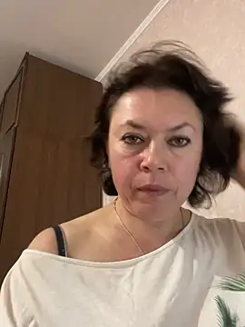 Kiravix online show from October 2025 04:13:01 PM