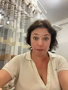 Kiravix online show from November 2025 01:35:02 PM