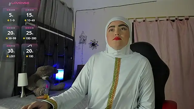 Snapshot of MarianFadel chatting on September 2025 12:39:02 PM MarianFadel online show from September 2025 12:39:02 PM