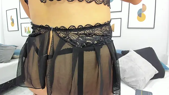 dakota roussee online show from November 2025 12:28:01 PM