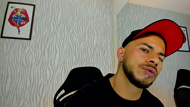 Snapshot of dylan_jacobx chatting on October 2025 02:04:02 AM dylan jacobx online show from October 2025 02:04:02 AM