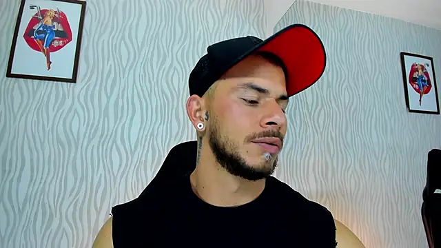 Snapshot of dylan_jacobx chatting on November 2025 01:07:02 AM dylan jacobx online show from November 2025 01:07:02 AM