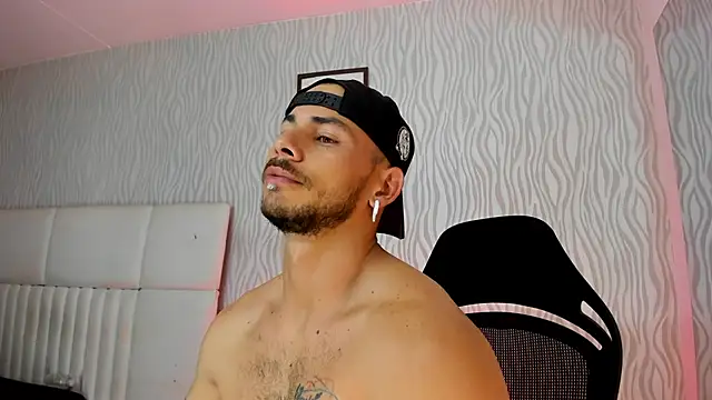 Snapshot of dylan_jacobx chatting on December 2025 03:45:02 AM dylan jacobx online show from December 2025 03:45:02 AM