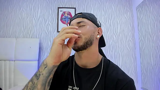 Snapshot of dylan_jacobx chatting on December 2025 03:22:02 AM dylan jacobx online show from December 2025 03:22:02 AM