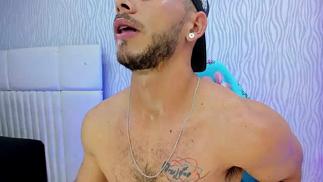 dylan jacobx online show from December 2025 03:45:02 AM