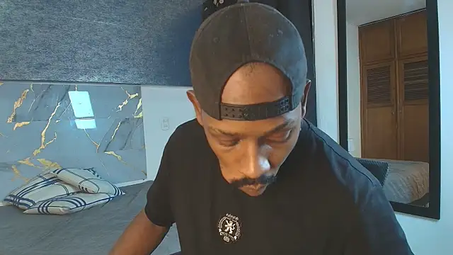 muller asher online show from December 2025 03:01:01 AM