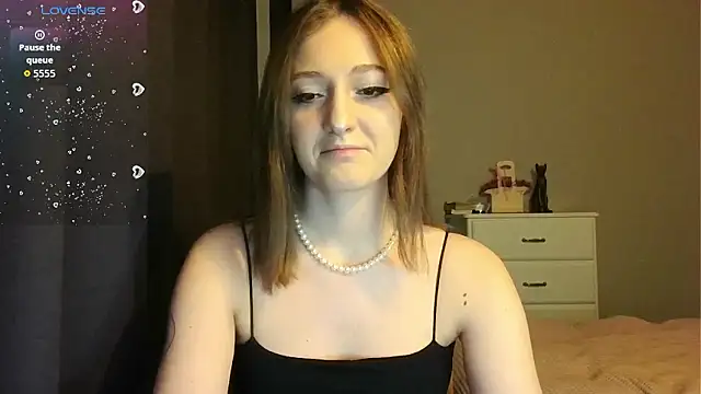 Snapshot of white_liillyy chatting on January 2026 09:51:02 PM white liillyy online show from January 2026 09:51:02 PM