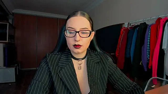 Snapshot of just_fucked777 chatting on March 2026 03:43:02 AM just fucked777 online show from March 2026 03:43:02 AM