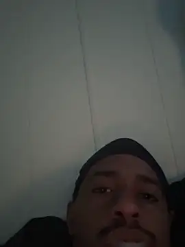 Snapshot of tyrek5051 chatting on October 2025 04:52:02 PM tyrek5051 online show from October 2025 04:52:02 PM