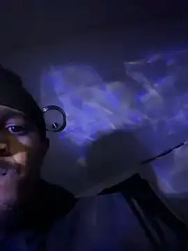 tyrek5051 online show from December 2025 12:51:01 AM