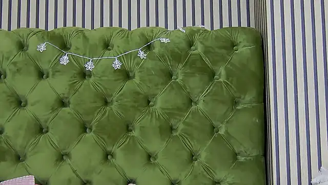 LunaHart online show from December 2025 04:24:01 PM