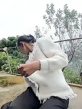 tdtd98 online show from November 2025 05:40:02 AM