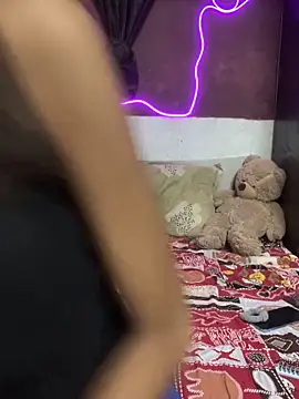 Snapshot of Desire_Zoya chatting on November 2025 07:03:01 PM Desire Zoya online show from November 2025 07:03:01 PM