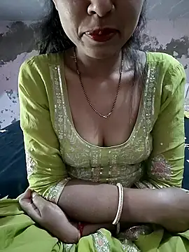 Snapshot of Paakhi-Singh chatting on March 2026 07:13:02 AM Paakhi-Singh online show from March 2026 07:13:02 AM