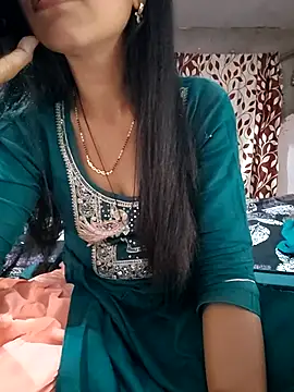 Snapshot of Paakhi-Singh chatting on April 2026 08:06:01 AM Paakhi-Singh online show from April 2026 08:06:01 AM