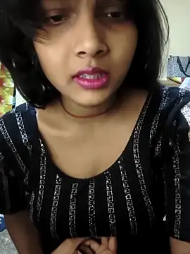 RAYI Queen 2 online show from November 2025 09:31:02 AM