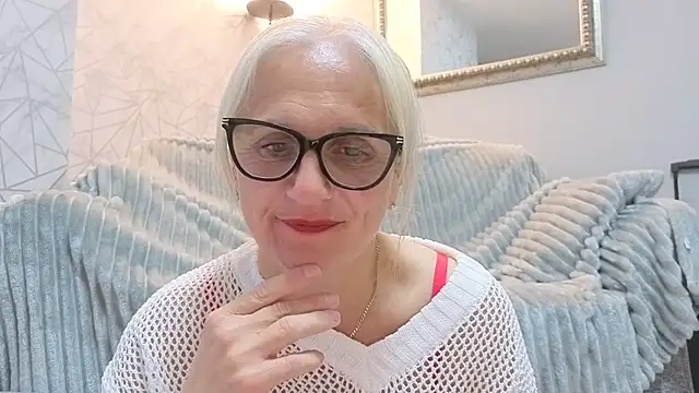 Snapshot of Velvet-Secrets chatting on April 2026 09:16:01 PM Velvet-Secrets online show from April 2026 09:16:01 PM