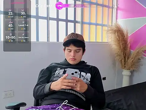 Snapshot of invincible200 chatting on November 2025 02:39:02 PM invincible200 online show from November 2025 02:39:02 PM