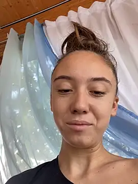 Snapshot of CristinaSww chatting on October 2025 11:55:01 AM CristinaSww online show from October 2025 11:55:01 AM